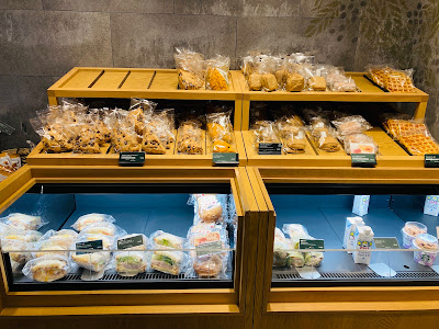 Starbucks Coffee - JR Kyoto Station Inside Shinkansen Ticket Gates 사진 5