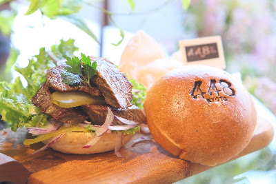 cafe 448 [Yon Yon Hachi] 사진 3