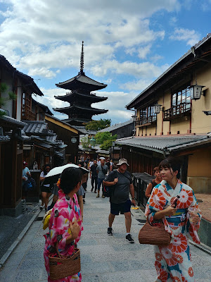 Honke Nishio Yatsuhashi Sannenzaka Store 사진 4