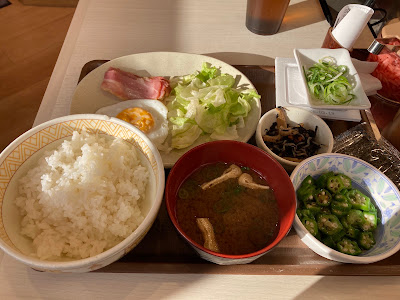 스키야 카라스마 마루타마치점 사진 3