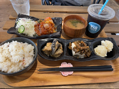 via juice&deli cafe 사진 2