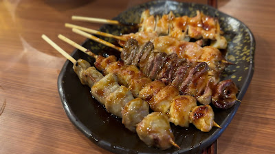 토리메로 시조 카라스마 / 야키토리 이자카야 사진 2