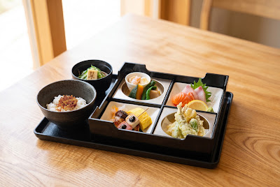 Foods bar Shioriya Fushimi Momoyama store 사진 2