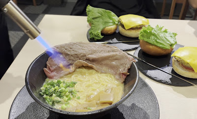 Wagyu Steak Hamburger Halal Kobe Beef Vegan 京都美食 Kinkakuji Temple Restaurant 사진 2
