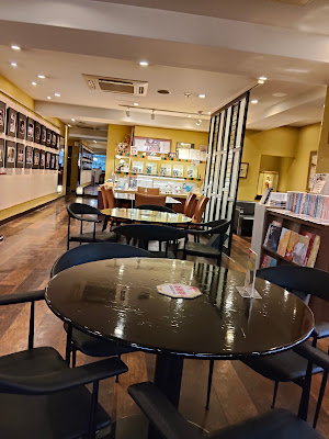 Izutsu Yatsuhashi Honpo - Kyoto Gion Main Store 사진 3