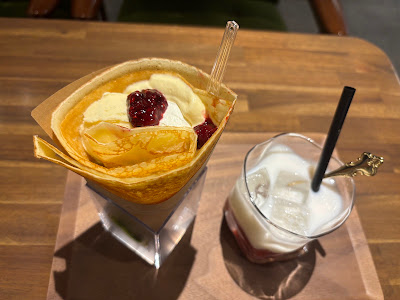 tane. のクレープ 사진 3