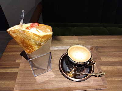 tane. のクレープ 사진 5