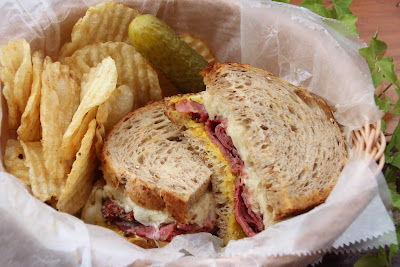 The Yellow Deli 사진 3