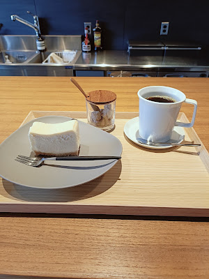 LUANA COFFEE & POUND CAKE 사진 3