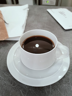 LUANA COFFEE & POUND CAKE 사진 5