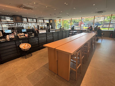 STARBUCKS Kyoto City Hall Shop 사진 2