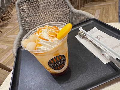 Tully’s Coffee - Shijo Karasuma Kyoto Mitsui Building 사진 4