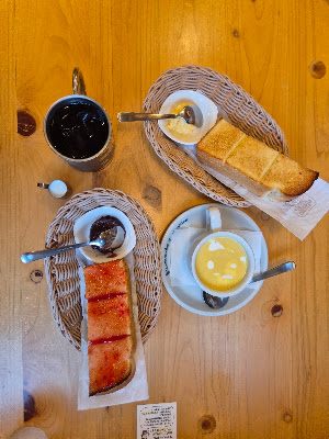 Komeda’s Coffee - Kyoto Nishikikoji 사진 4