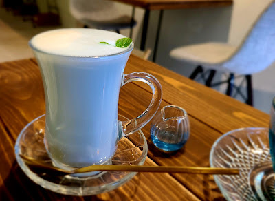 cafe grayish green 사진 4
