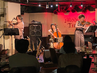 Modern Times 사진 3