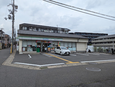 FamilyMart - Saga-Arashiyama Station North Entrance 사진 3