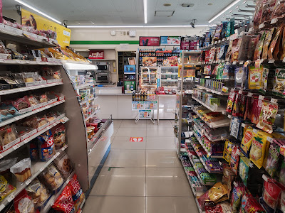 FamilyMart Nagaokakyo Kugai 사진 2