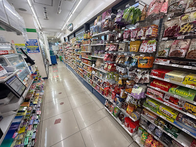 FamilyMart - Kintetsu-Tambabashi Station Platform 1 사진 3