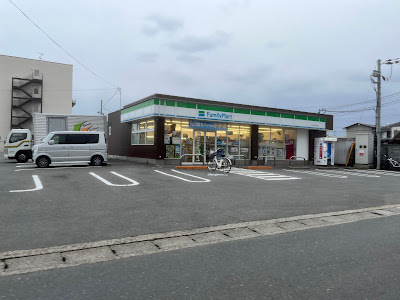 FamilyMart Kuze-Higashitsuchikawacho 사진 3
