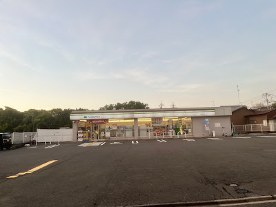 Family Mart 사진 2