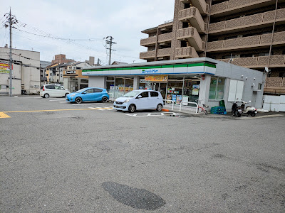 FamilyMart 사진 3
