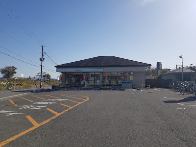 FamilyMart Matsuo-Taisha-mae 사진 4