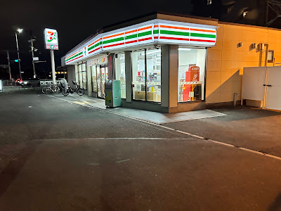 7-Eleven Tenjingawa Sanjo store