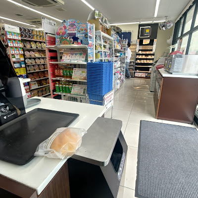 LAWSON Ninnajikaido-Shichihonmatsu Store 사진 2