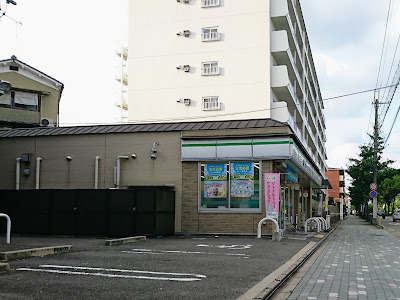 FamilyMart 사진 3