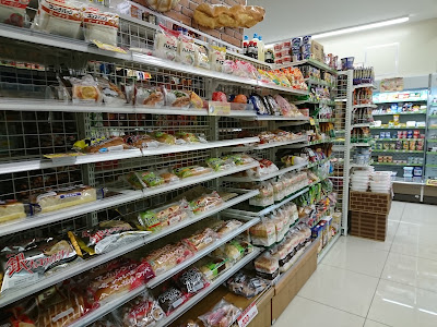 Lawson Store 100 Koyama-Shinmachidori 사진 2