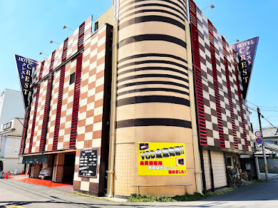 HOTEL CREST