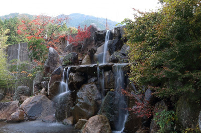 一本松公園(昭和の森) 川遊び場