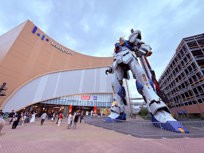 Life-Size RX-93ff 𝛎 Gundam Statue 사진 5