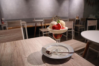 Giruhuri Cafe