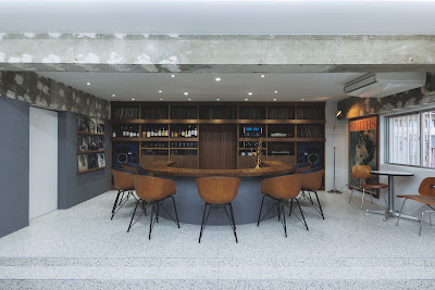 LIVING STEREO MUSIC BAR & RECORD STORE