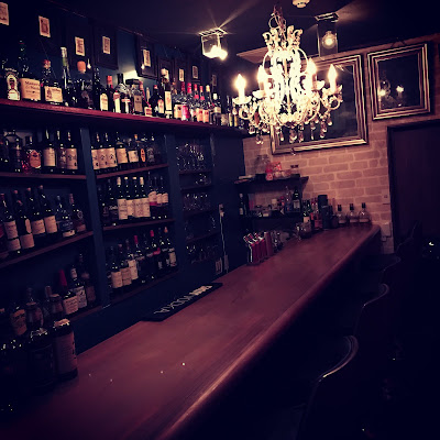 BAR真夜中
