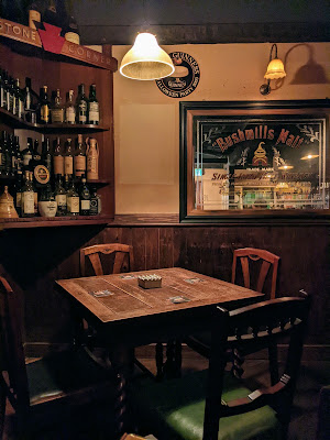 IRISH BAR flat