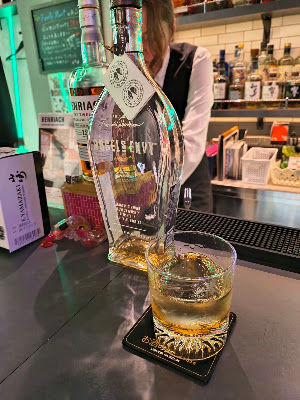 お酒の美術館西新中央商店街店 사진 3