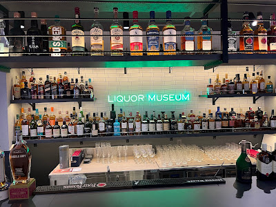 お酒の美術館西新中央商店街店