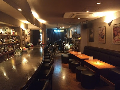 ピアノバーステラ