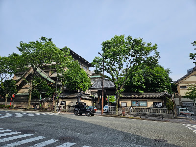 遊女明月の墓
