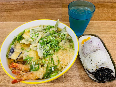 やお八 手打ちうどんコーナー 사진 3