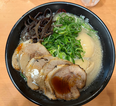 하카타쿠마짱라멘 텐진다이묘점 사진 4