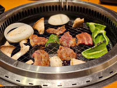 幸せの焼肉食べ放題 かみむら牧場 ららぽーと福岡店 사진 5