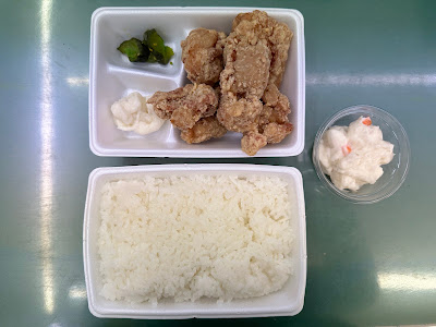 唐揚専門店 鶏屋山﨑 姪浜店 사진 5