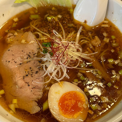 中華そば 六(ろっぽう) 사진 3