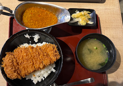 和心とんかつ あんず 福岡国際空港店 사진 4