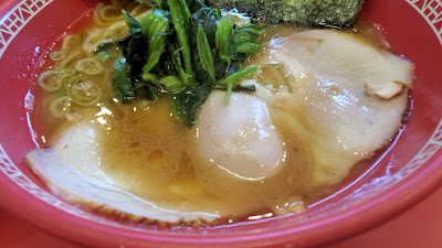 横浜家系ラーメン内田家 博多本店 사진 3