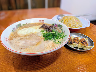 博多ラーメン 駒や 総本店 사진 4