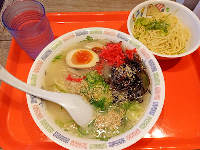 博多ラーメン はかたや 警固店 사진 4